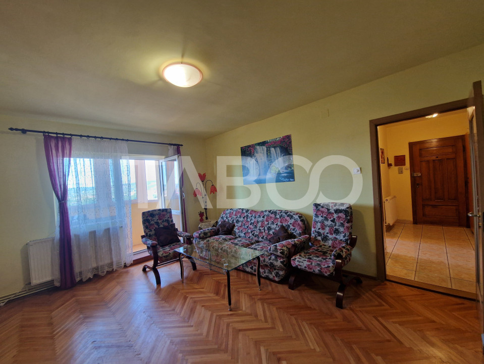 Apartament decomandat de inchiriat 3 camere 2 bai 76mp Terezian Sibiu