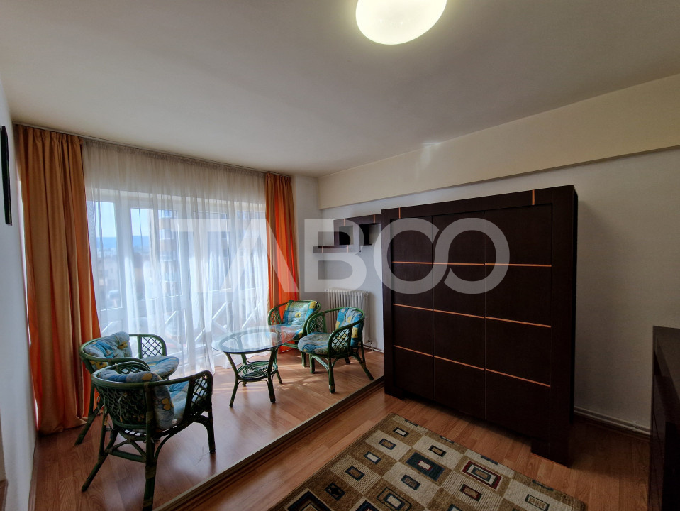 Apartament decomandat de inchiriat 3 camere 2 bai Mihai Viteazul