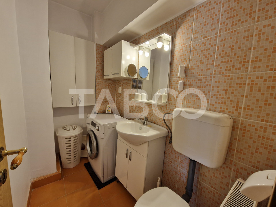 Apartament decomandat de inchiriat 3 camere 2 bai Mihai Viteazul
