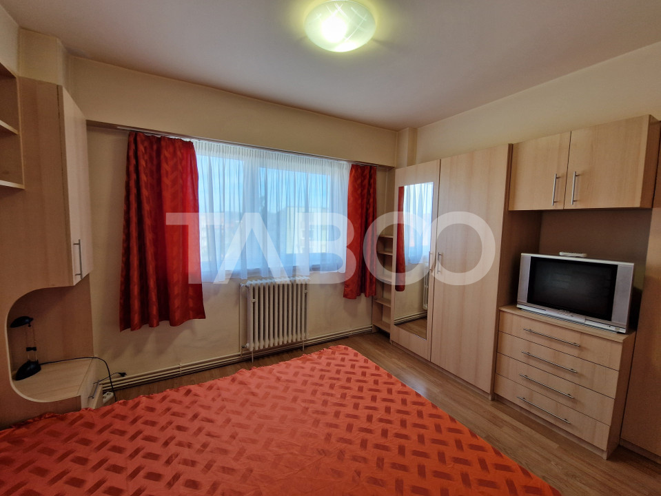 Apartament decomandat de inchiriat 3 camere 2 bai Mihai Viteazul