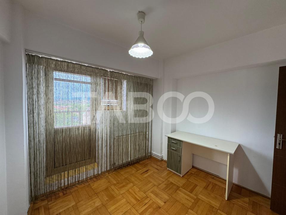 Apartament decomandat de inchiriat 5 camere 2 bai lift Turnisor Sibiu