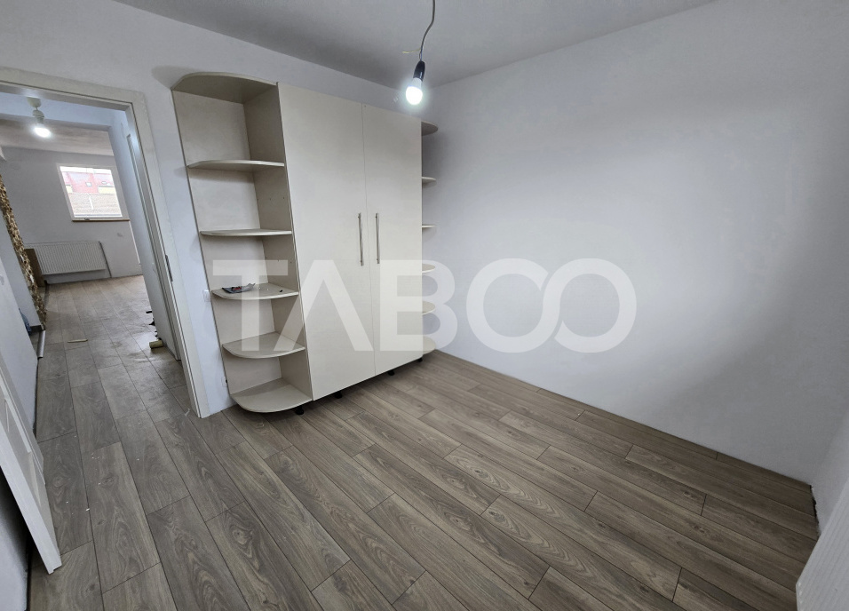 Apartament decomandat de vanare 4 camere balcon Vasile Aaron Sibiu