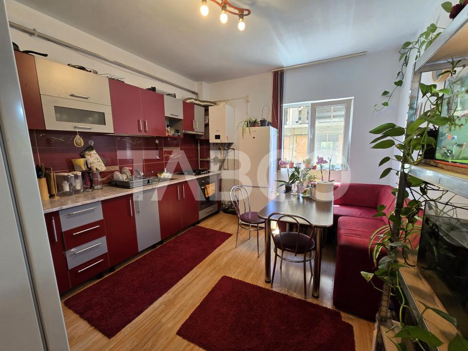 Apartament decomandat de vanzare 2 camere 64 mpu balcon Selimbar Sibiu
