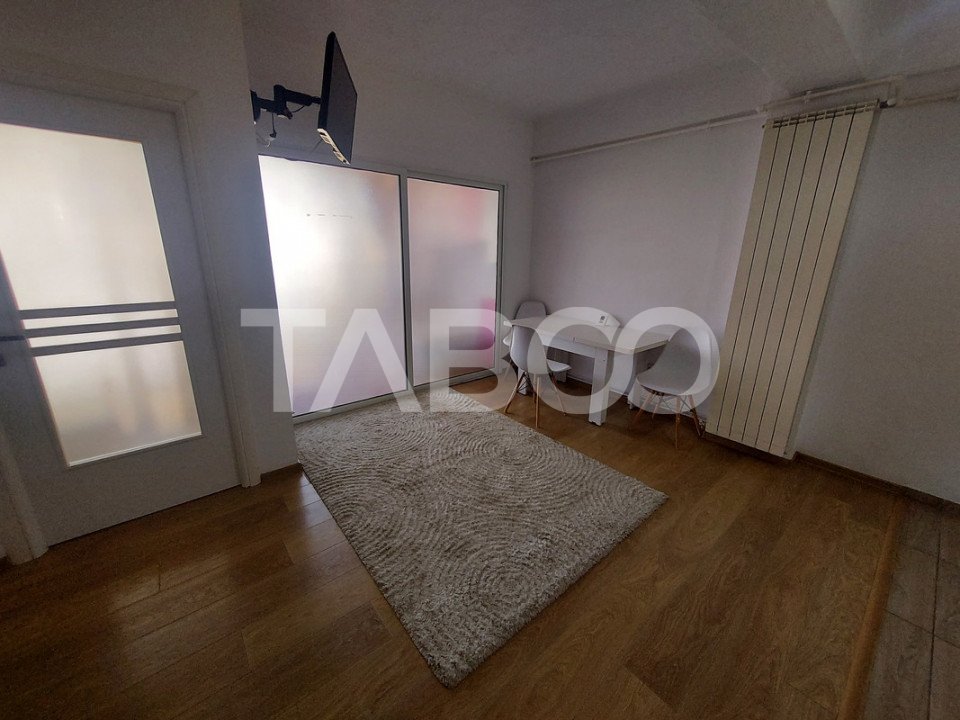 Apartament decomandat de vanzare 2 camere balcon Doamna Stanca