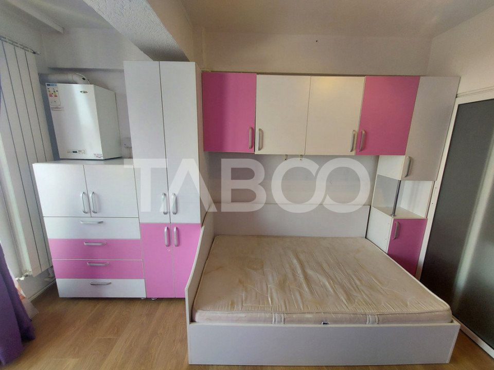 Apartament decomandat de vanzare 2 camere balcon Doamna Stanca