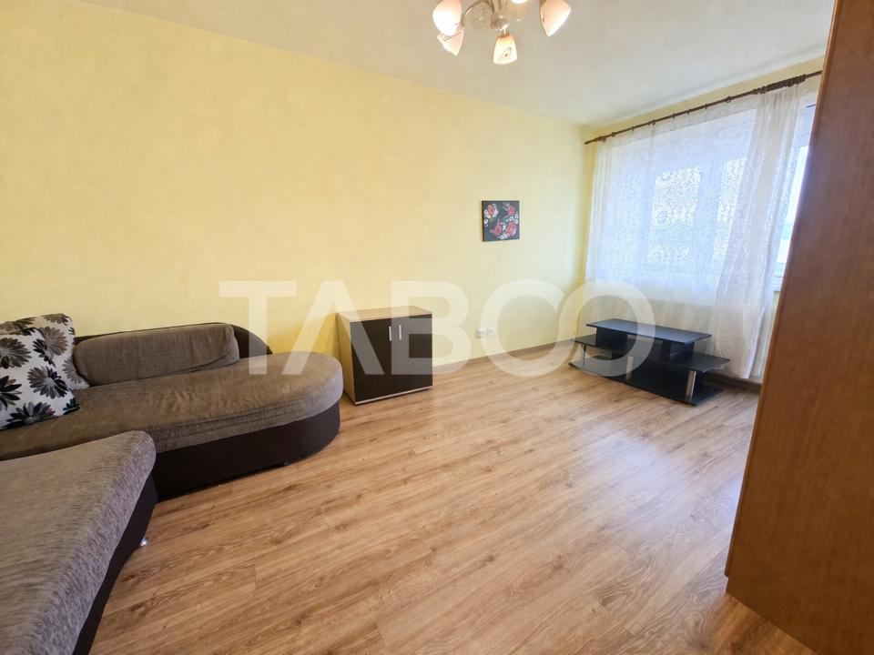 Apartament decomandat de vanzare 2 camere balcon lift Mihai Viteazul 