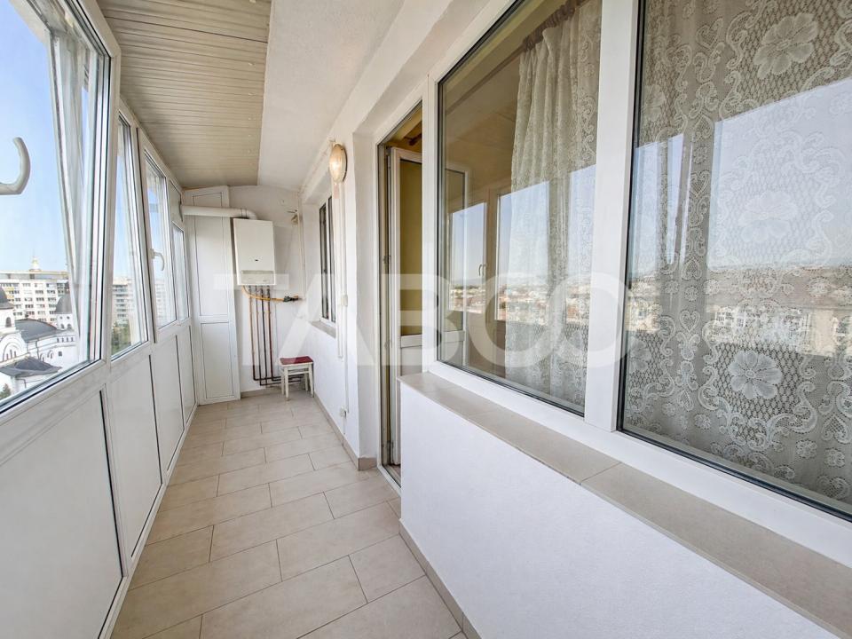 Apartament decomandat de vanzare 2 camere balcon lift Mihai Viteazul 