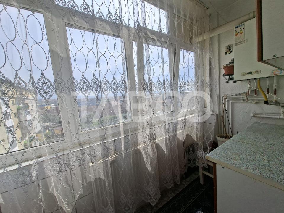 Apartament decomandat de vanzare 2 camere balcon pivnita