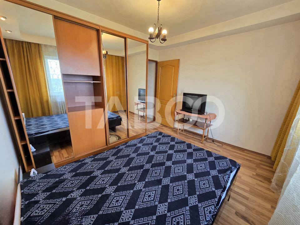 Apartament decomandat de vanzare 2 camere boxa pivnita Vasile Aaron