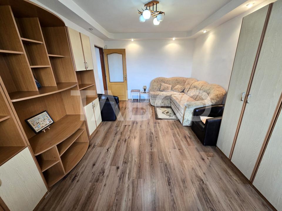 Apartament decomandat de vanzare 2 camere boxa pivnita Vasile Aaron