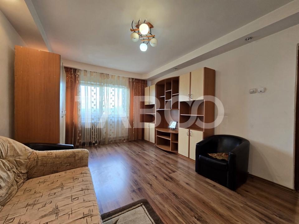 Apartament decomandat de vanzare 2 camere boxa pivnita Vasile Aaron