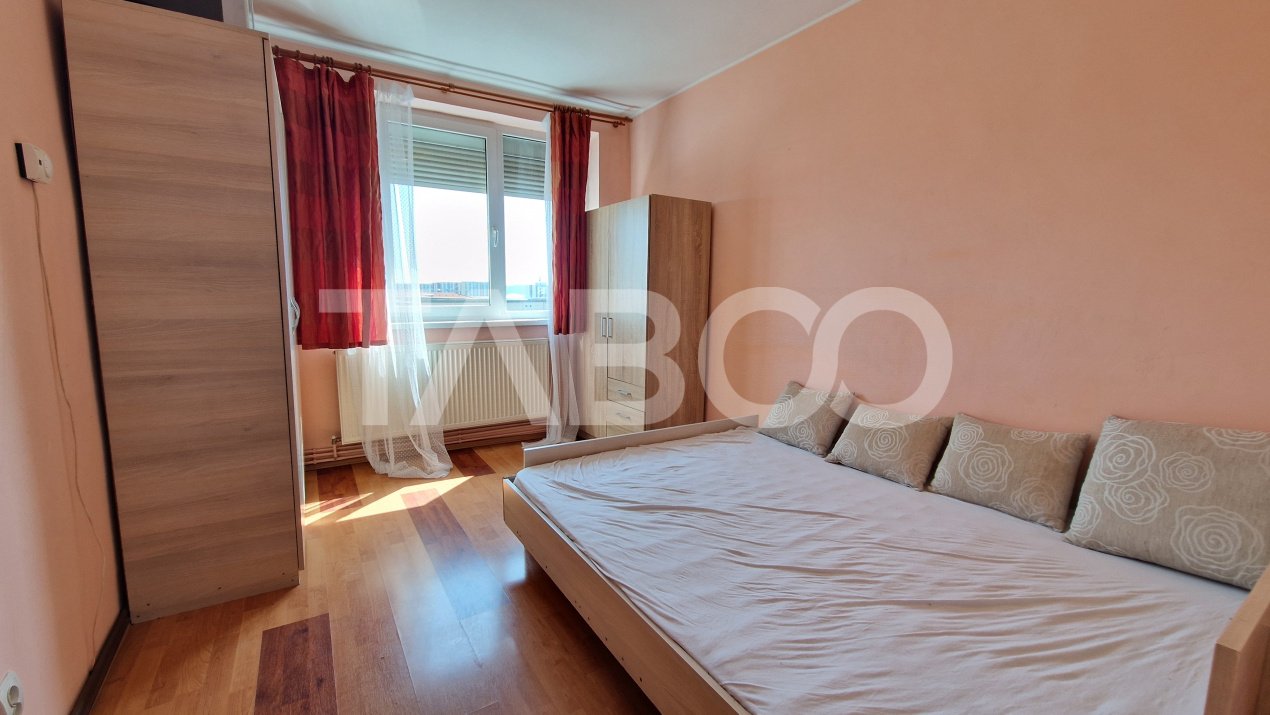 Apartament decomandat de vanzare 2 camere cu balcon bloc cu lift