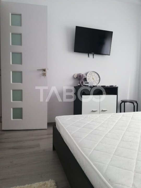 Apartament decomandat de vanzare 2 camere cu balcon si pivnita
