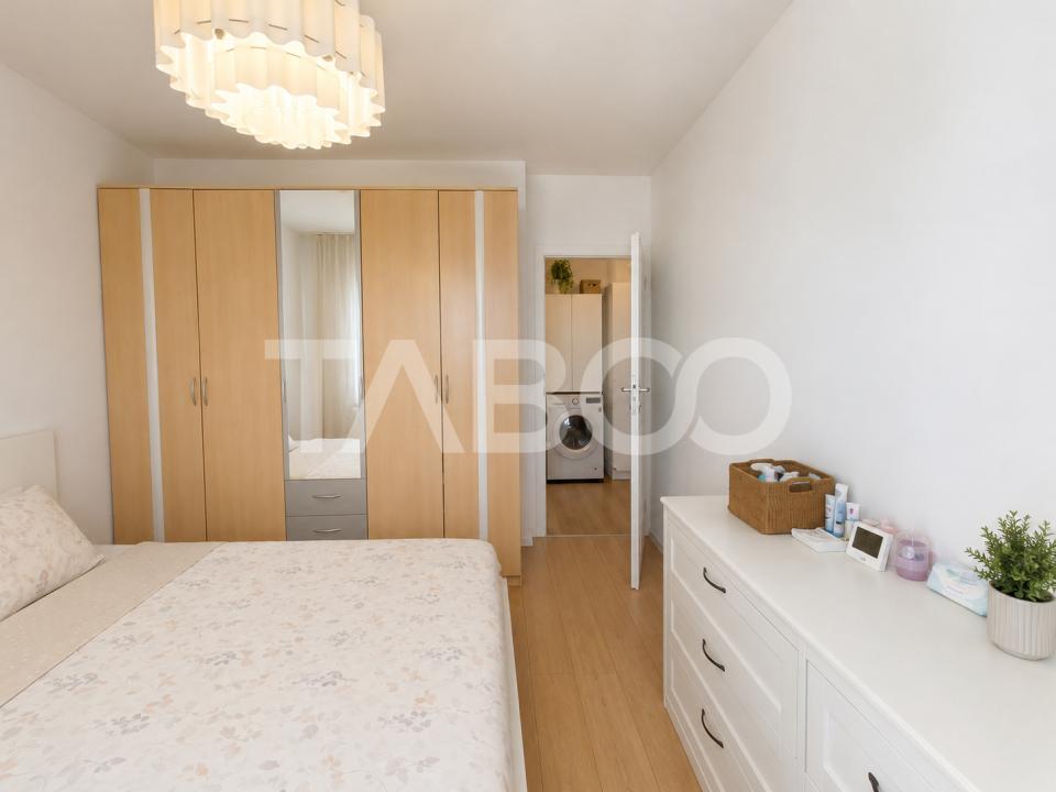 Apartament decomandat de vanzare 2 camere etaj 1 lift balcon bloc nou