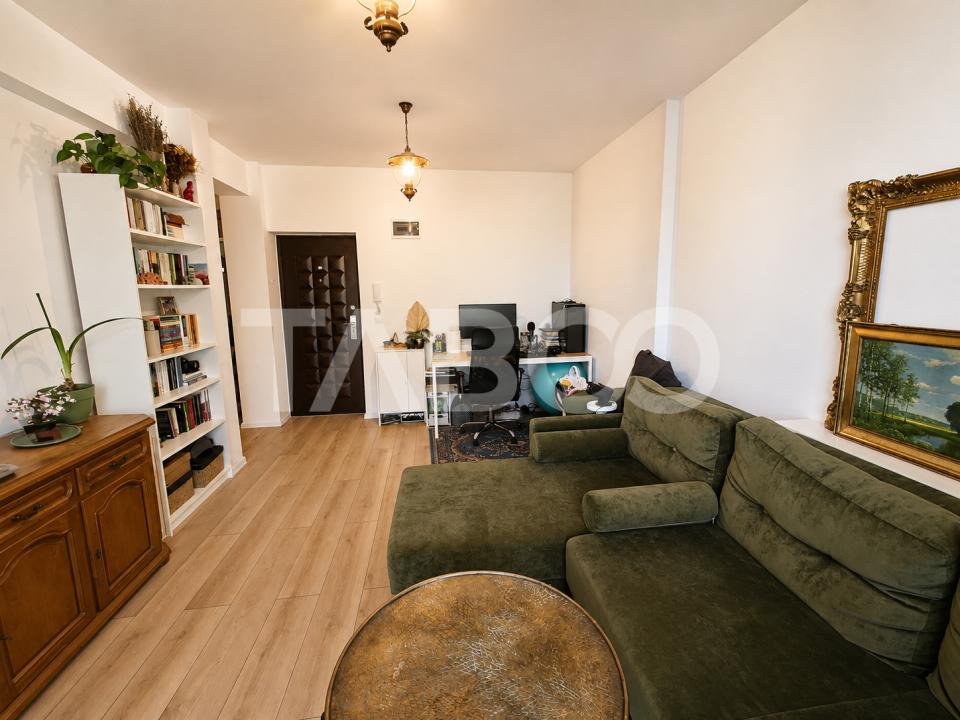 Apartament decomandat de vanzare 2 camere etaj 1 lift balcon bloc nou