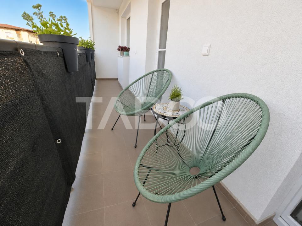 Apartament decomandat de vanzare 2 camere etaj 1 lift balcon bloc nou