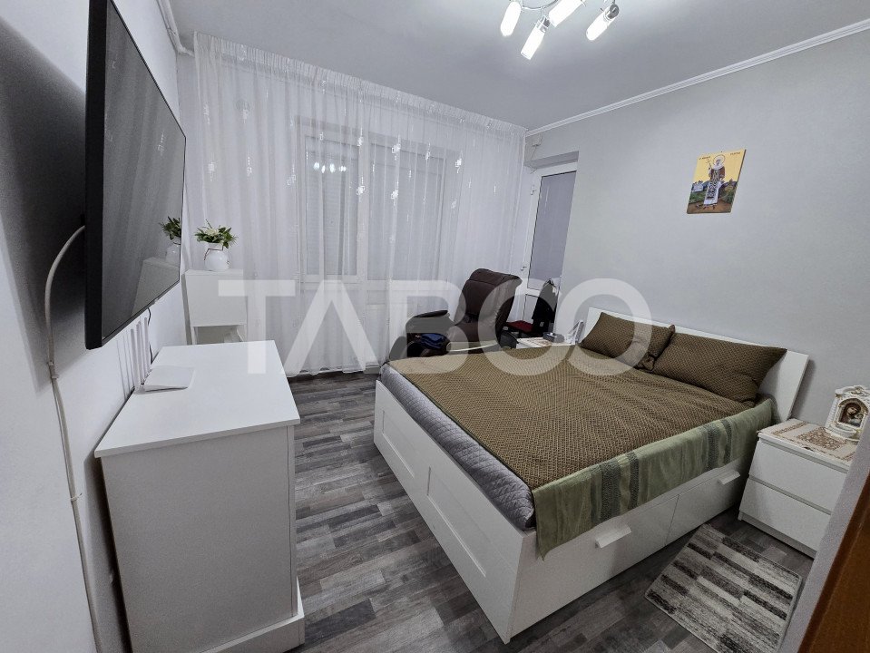 Apartament decomandat de vanzare 2 camere parcare etajul 1 Siretului