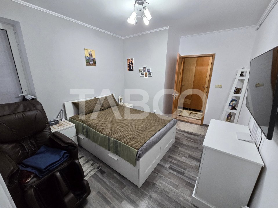Apartament decomandat de vanzare 2 camere parcare etajul 1 Siretului