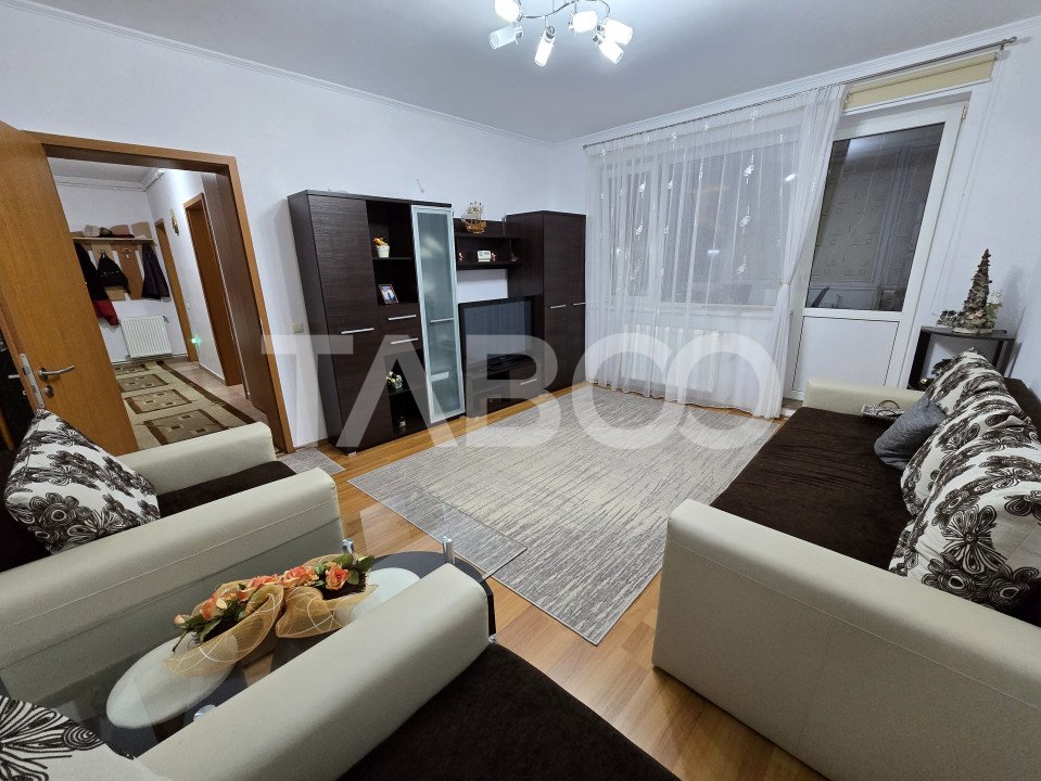 Apartament decomandat de vanzare 2 camere parcare etajul 1 Siretului