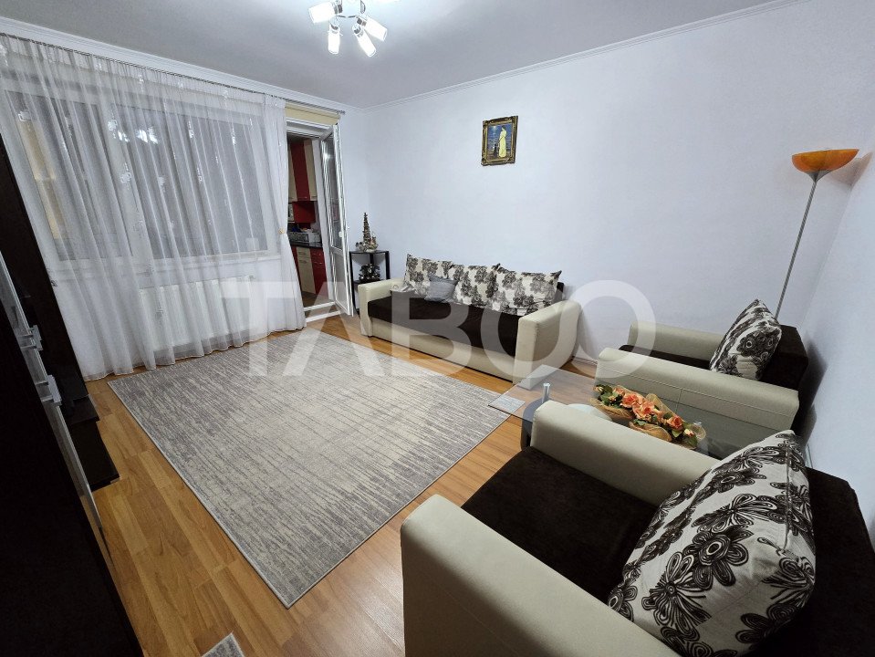 Apartament decomandat de vanzare 2 camere parcare etajul 1 Siretului in Sibiu - Intrarea Siretului