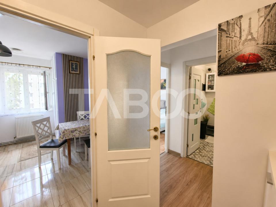 Apartament decomandat de vanzare 2 camere pivnita 2 balcoane