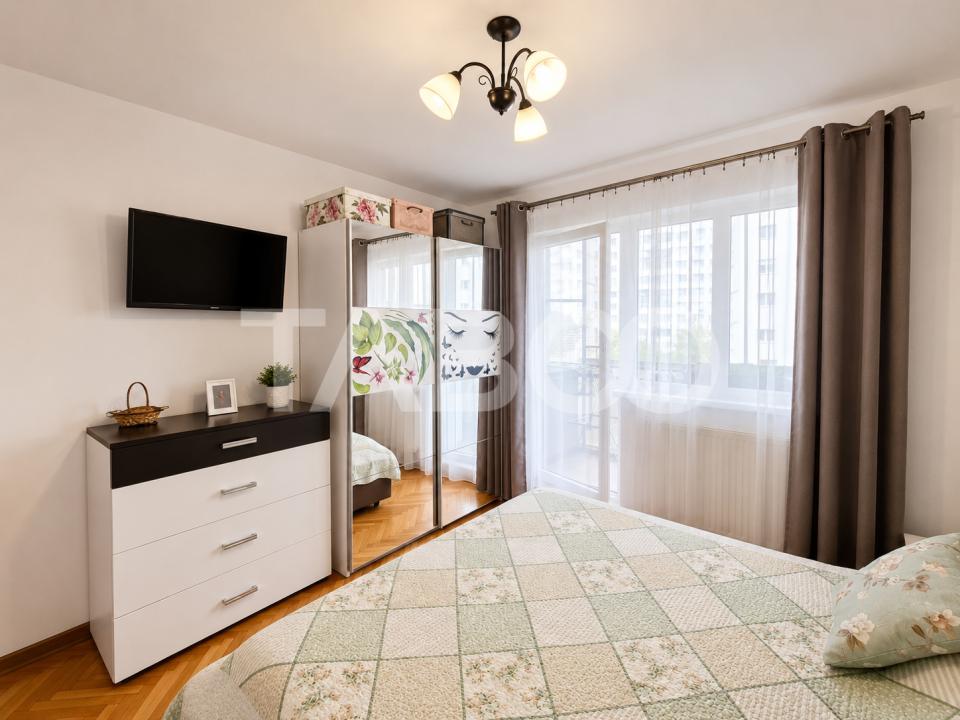 Apartament decomandat de vanzare 2 camere pivnita 2 balcoane