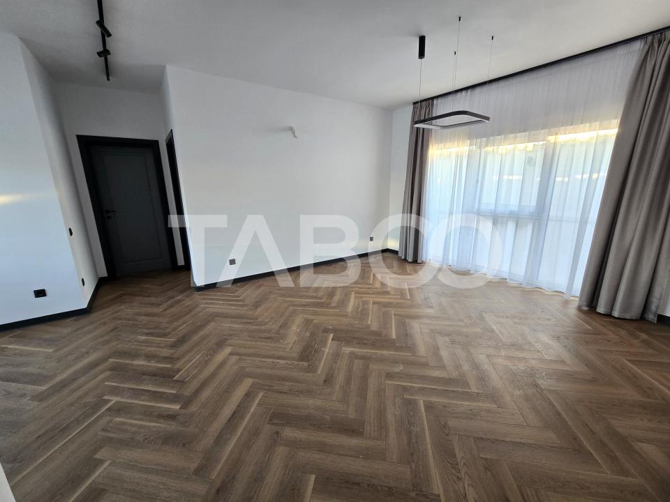 Apartament decomandat de vanzare 3 camere 2 locuri de parcare Turnisor