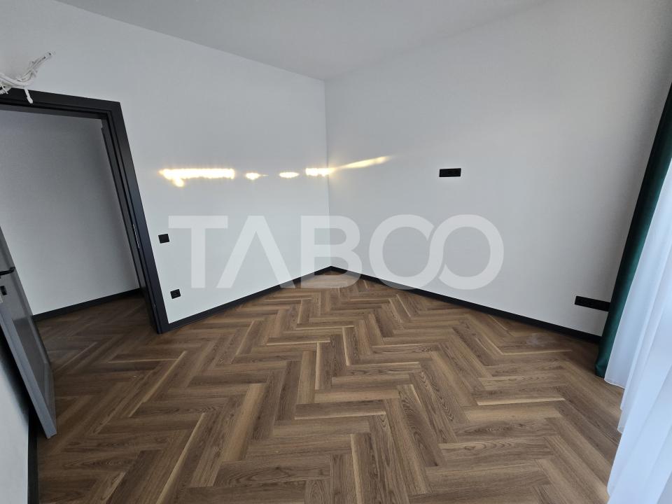 Apartament decomandat de vanzare 3 camere 2 locuri de parcare Turnisor