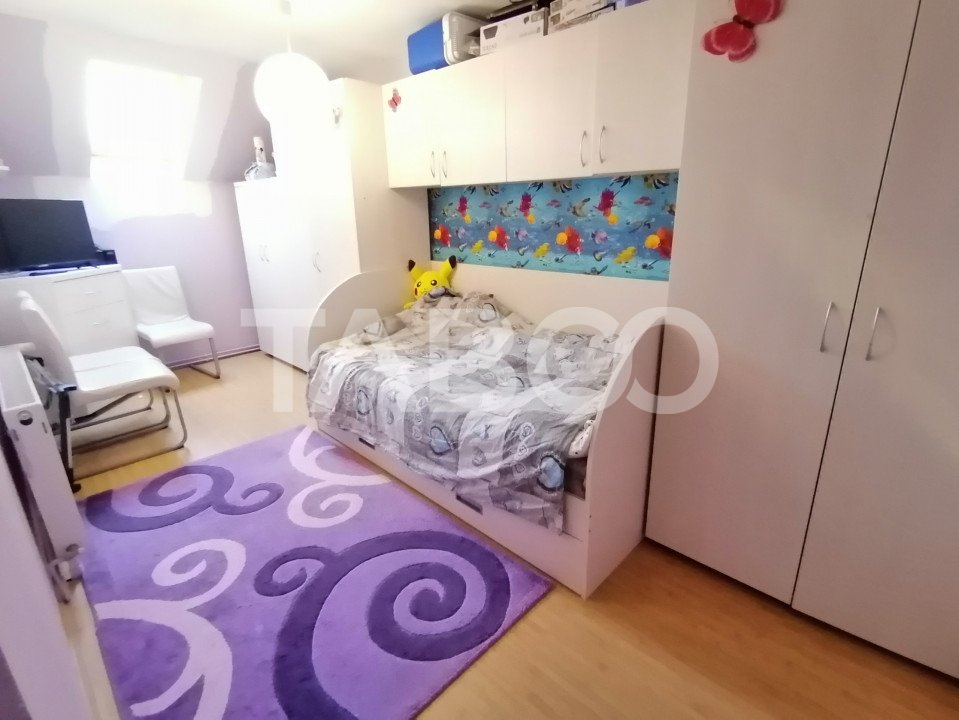 Apartament decomandat de vanzare 3 camere 87 mp utili mobilat Terezian