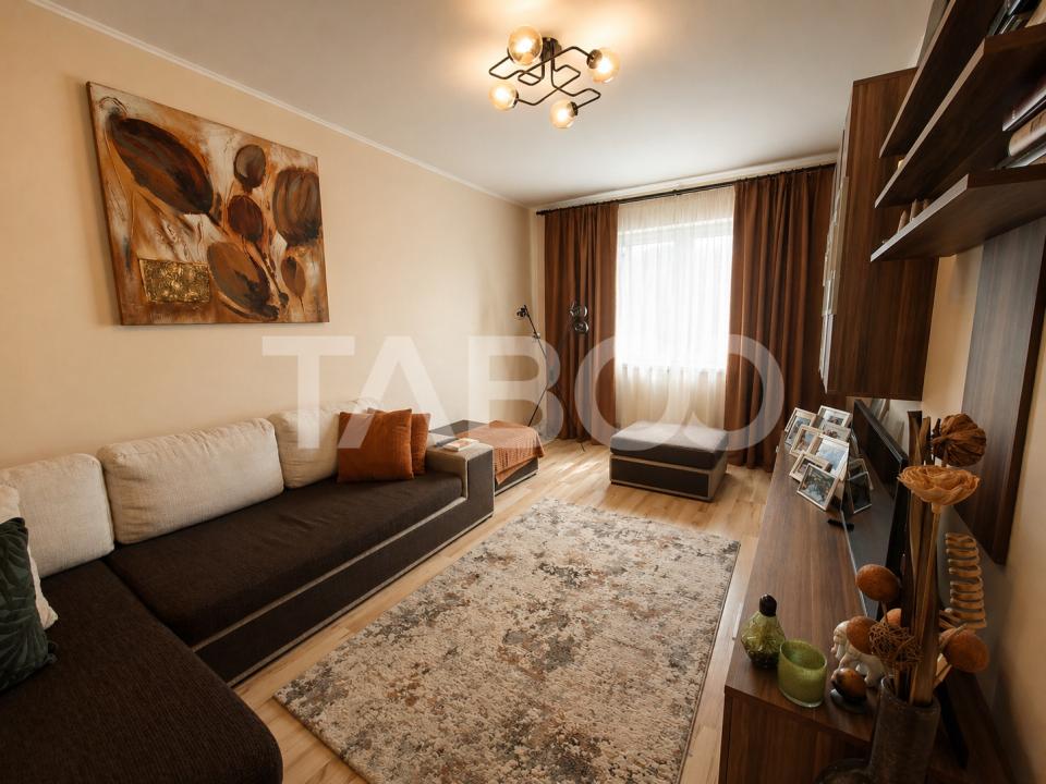 Apartament decomandat de vanzare 3 camere pivnita Vasile Aaron
