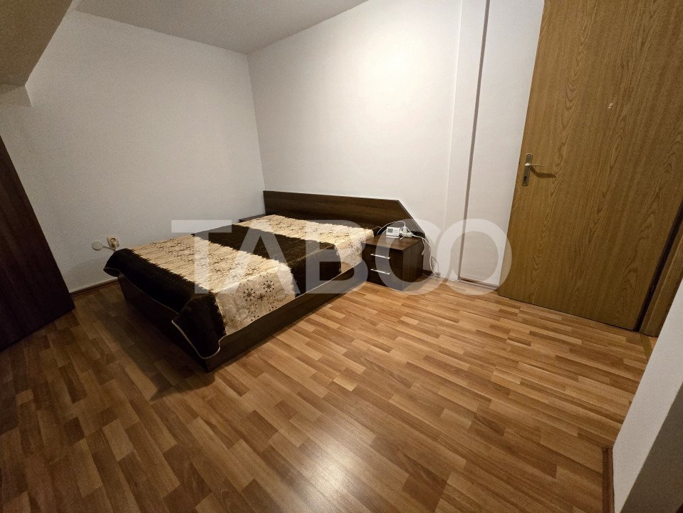 Apartament decomandat de vanzare 4 camere balcon 83 mpu Mihai Viteazul