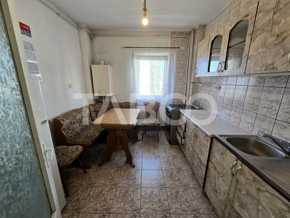 Apartament decomandat de vanzare 50 mp balcon lift Mihai Viteazu Sibiu