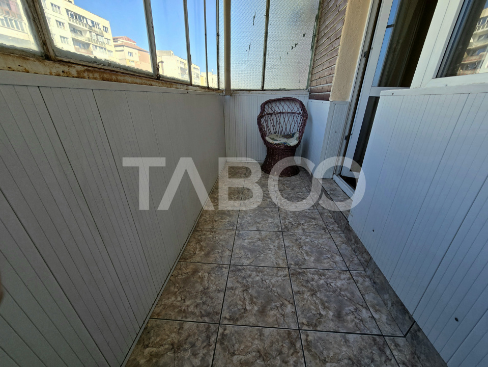Apartament decomandat de vanzare 50 mp balcon lift Mihai Viteazu Sibiu