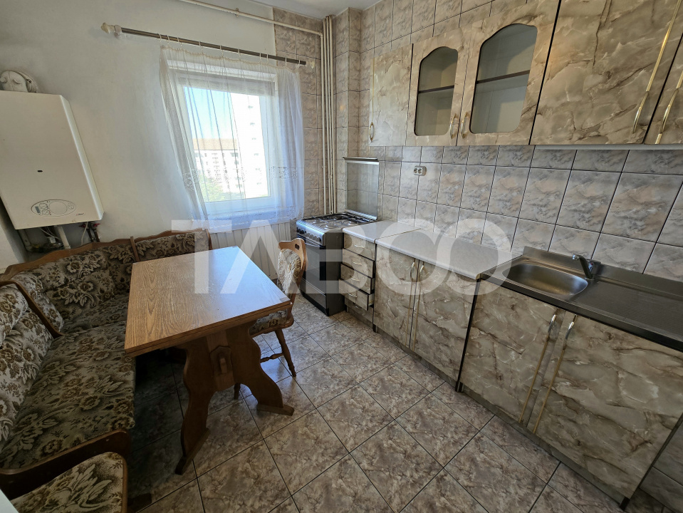 Apartament decomandat de vanzare 50 mp balcon lift Mihai Viteazu Sibiu