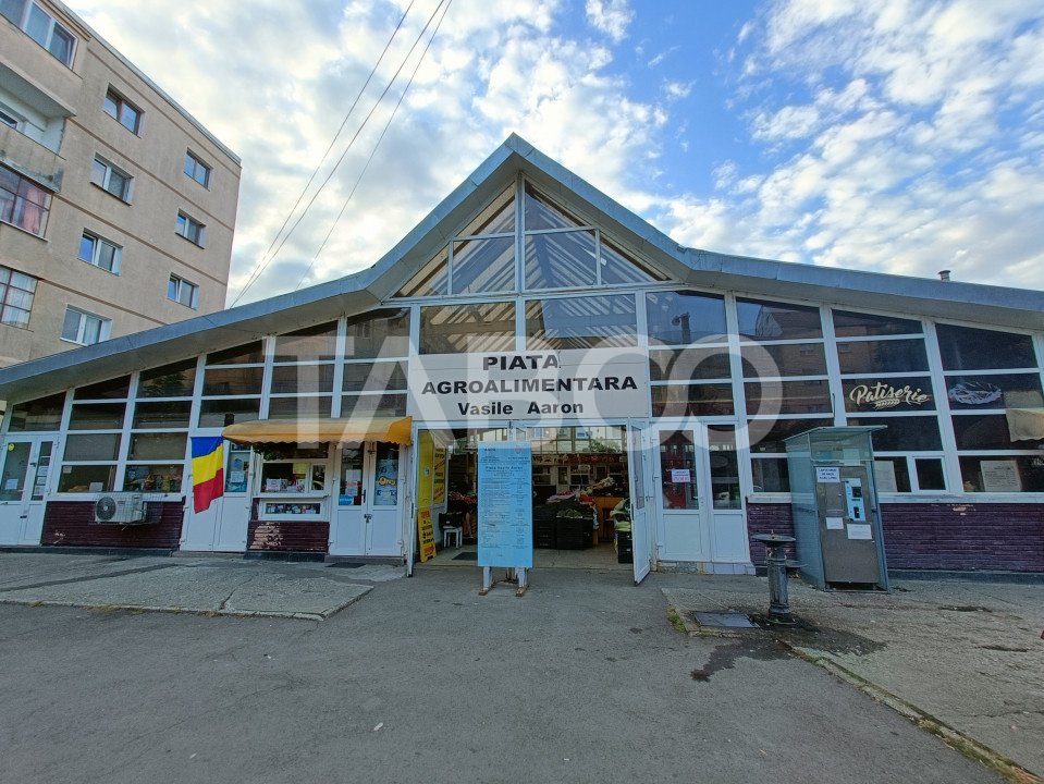 Apartament decomandat de vanzare 50 mpu balcon etaj intermediar lift
