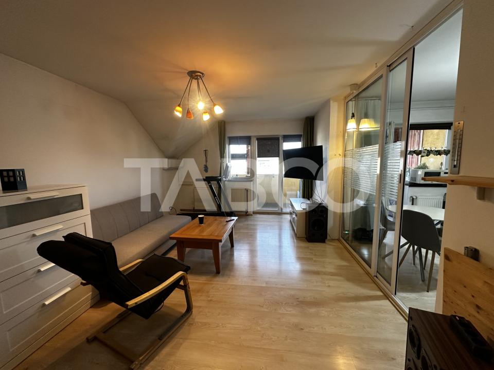 Apartament decomandat de vanzare 55 mpu 2 camere pod in Selimbar
