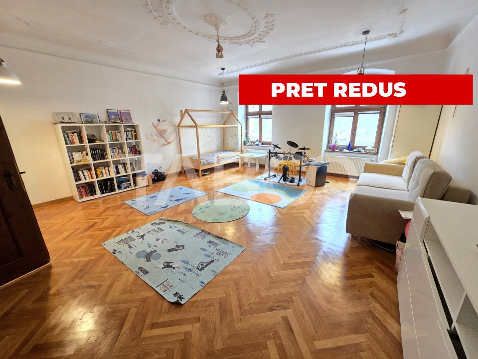 Apartament decomandat de vanzare cu pivnita in Centrul Istoric Sibiu 