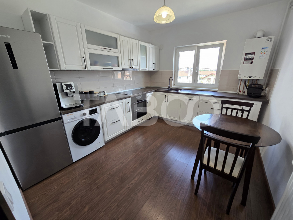Apartament decomandat de vanzare etaj 2 parcare boxa Arhitectilor in Sibiu - Nicolae Porumbescu
