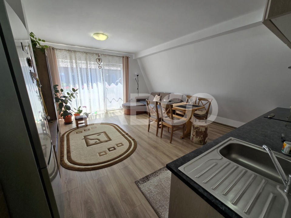 Apartament decomandat de vanzare mobilat 65 utili balcon parcare Sibiu