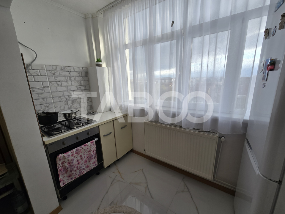 Apartament decomandat de vanzare mobilat pivnita Vasile Aaron Sibiu 