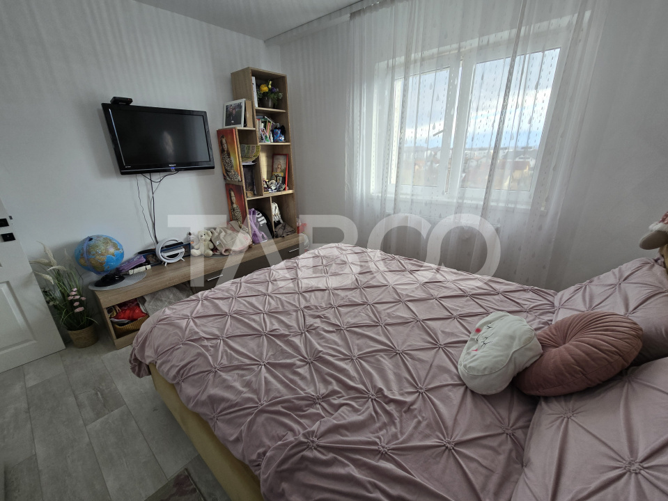 Apartament decomandat de vanzare mobilat pivnita Vasile Aaron Sibiu 