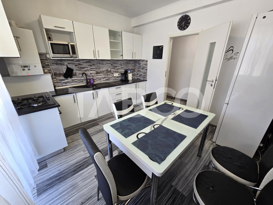 Apartament decomandat de vanzare parcare balcon pod Arhitectilor
