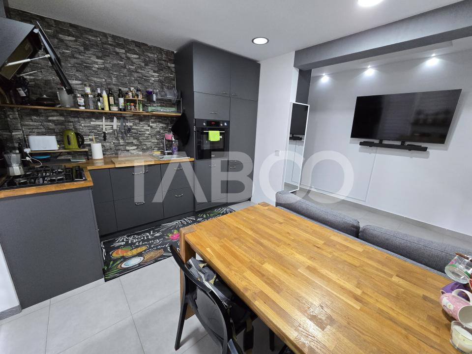 Apartament decomandat de vanzare parcare balcon pod Arhitectilor Sibiu