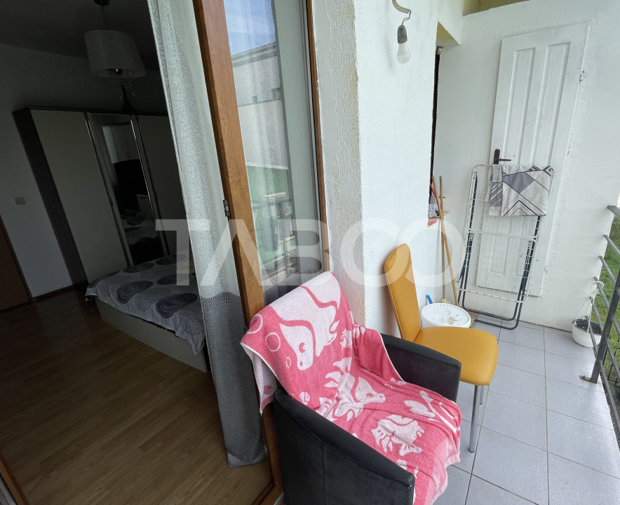 Apartament decomandat etaj 1 cu 2 camere 60 mpu balcon Selimbar Brana