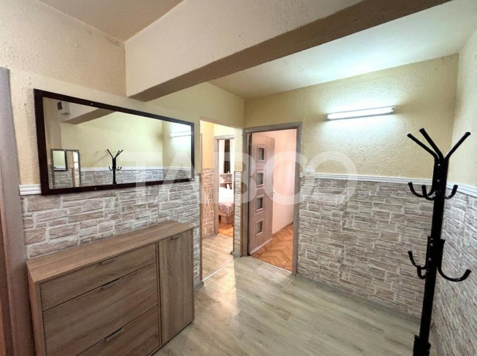 Apartament decomandat etaj 2 + pivnita 3 camere 55 mpu  Valea Aurie in Sibiu - Calea Poplacii