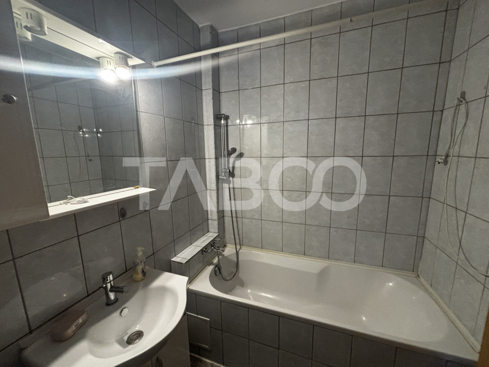 Apartament decomandat etajul 1 cu 2 camere pet friendly Turinsor Sibiu