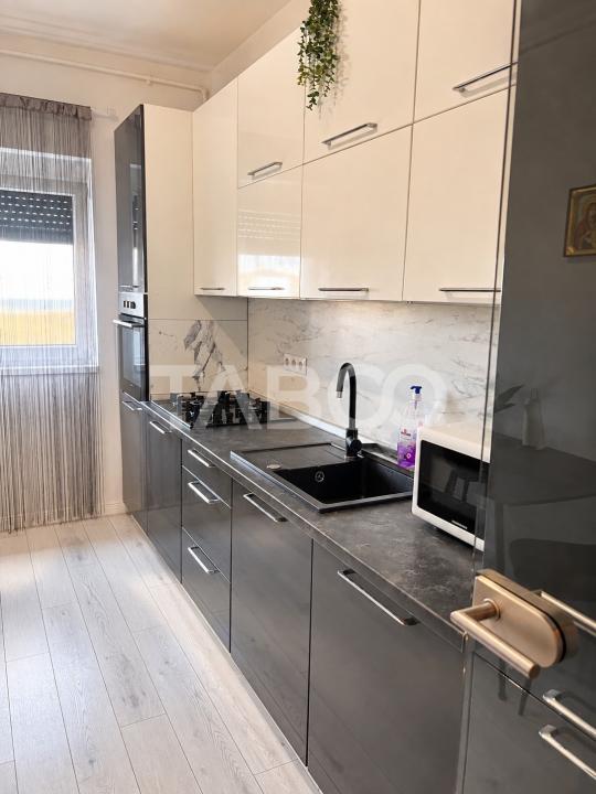 Apartament decomandat la parter 3 camere balcon Cartier Arhitectilor