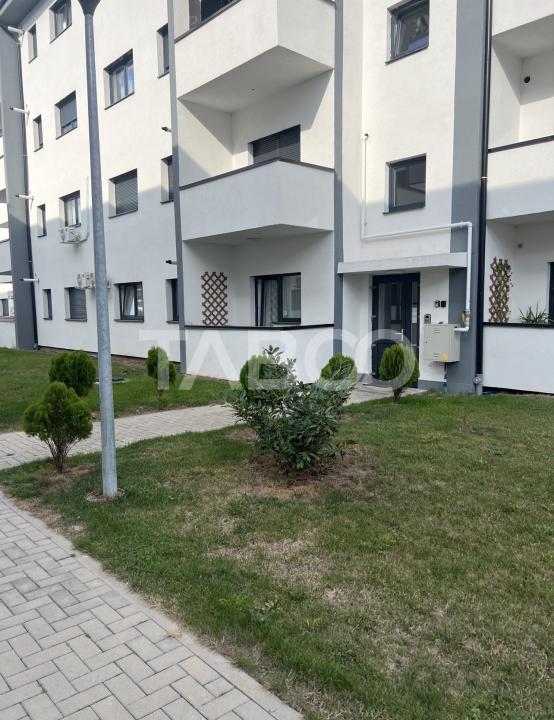 Apartament decomandat la parter 3 camere balcon Cartier Arhitectilor