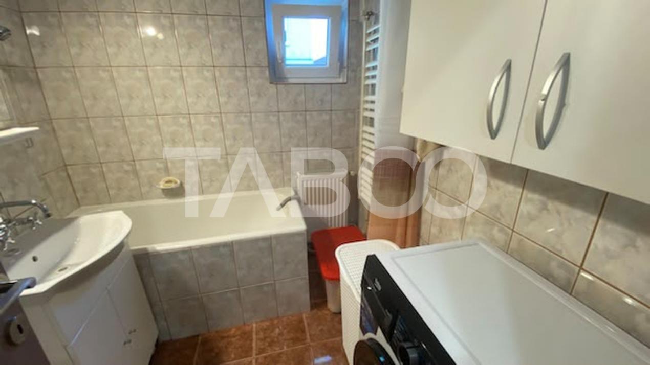 Apartament decomandat mobilat utilat 3 camere 56 mpu balcon 3 mp