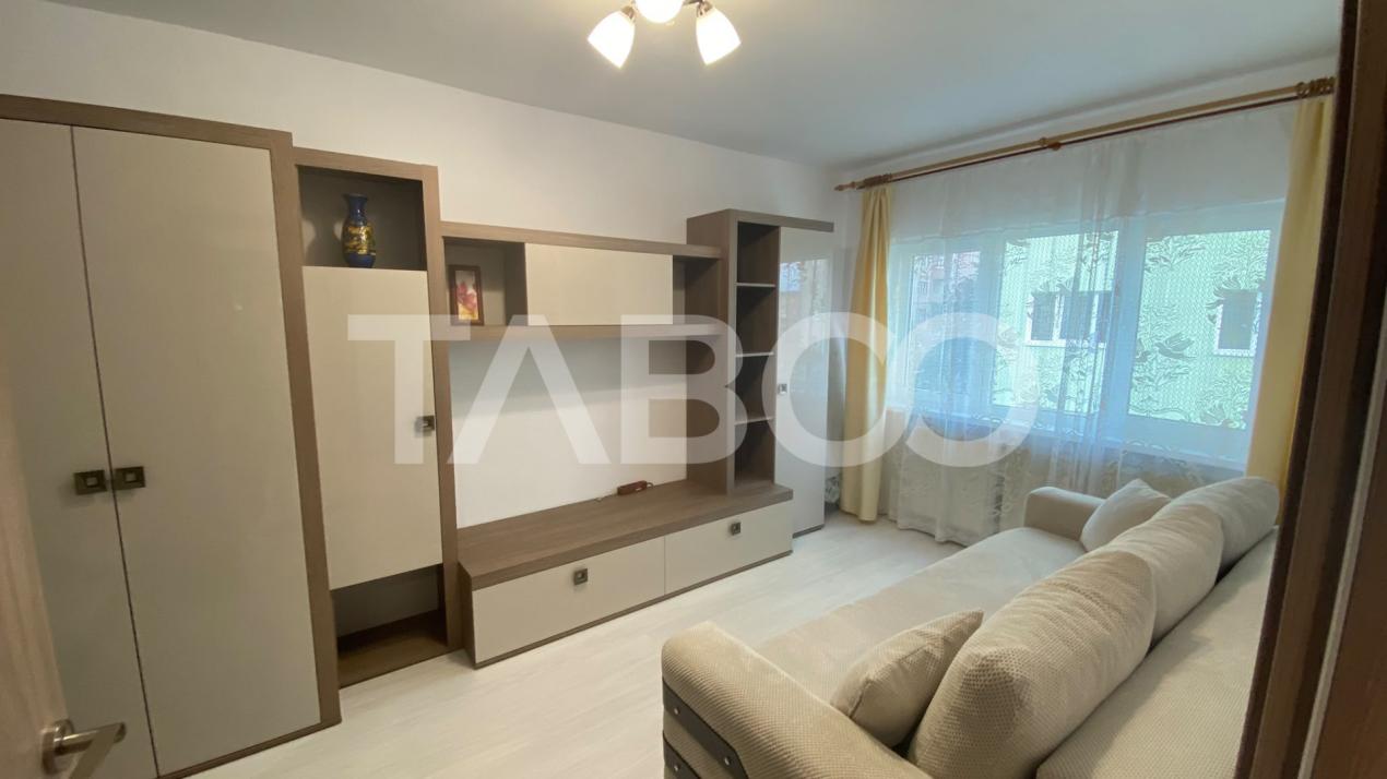 Apartament decomandat mobilat utilat 3 camere 56 mpu balcon 3 mp in Sibiu - Vasile Aaron